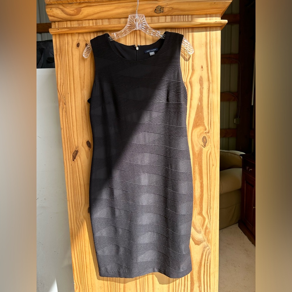 Tommy Hilfiger straight sleeveless dress